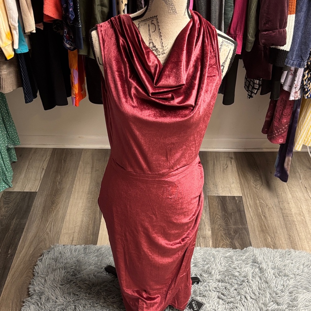 NWT Zaful Wine Red Velvet Midi Dress - Picture 4 of 15